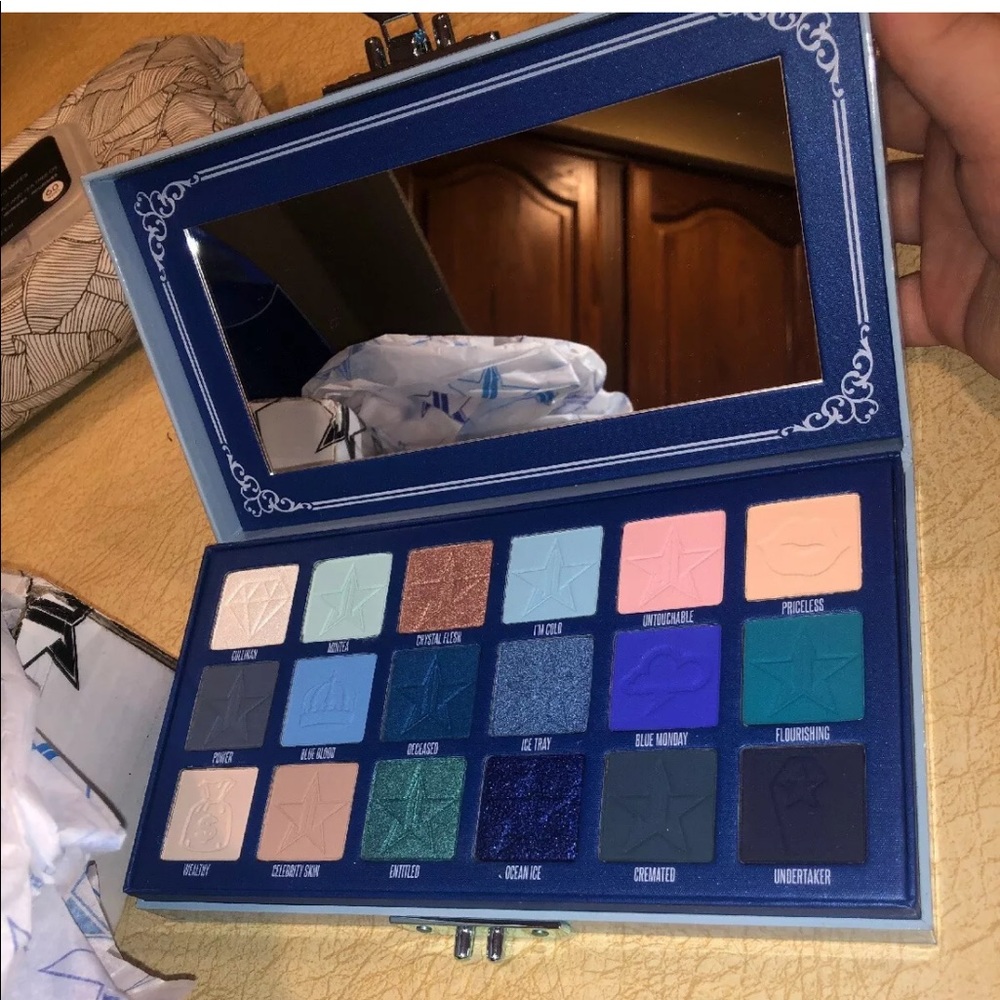 Jeffree Star Blue Blood Palette